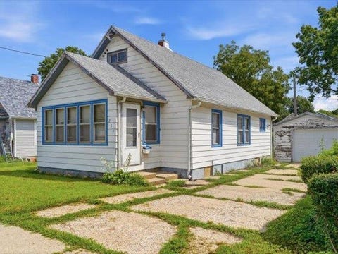 Homes For Sale - 219 Ave E<br/> ROCK FALLS, IL 61071