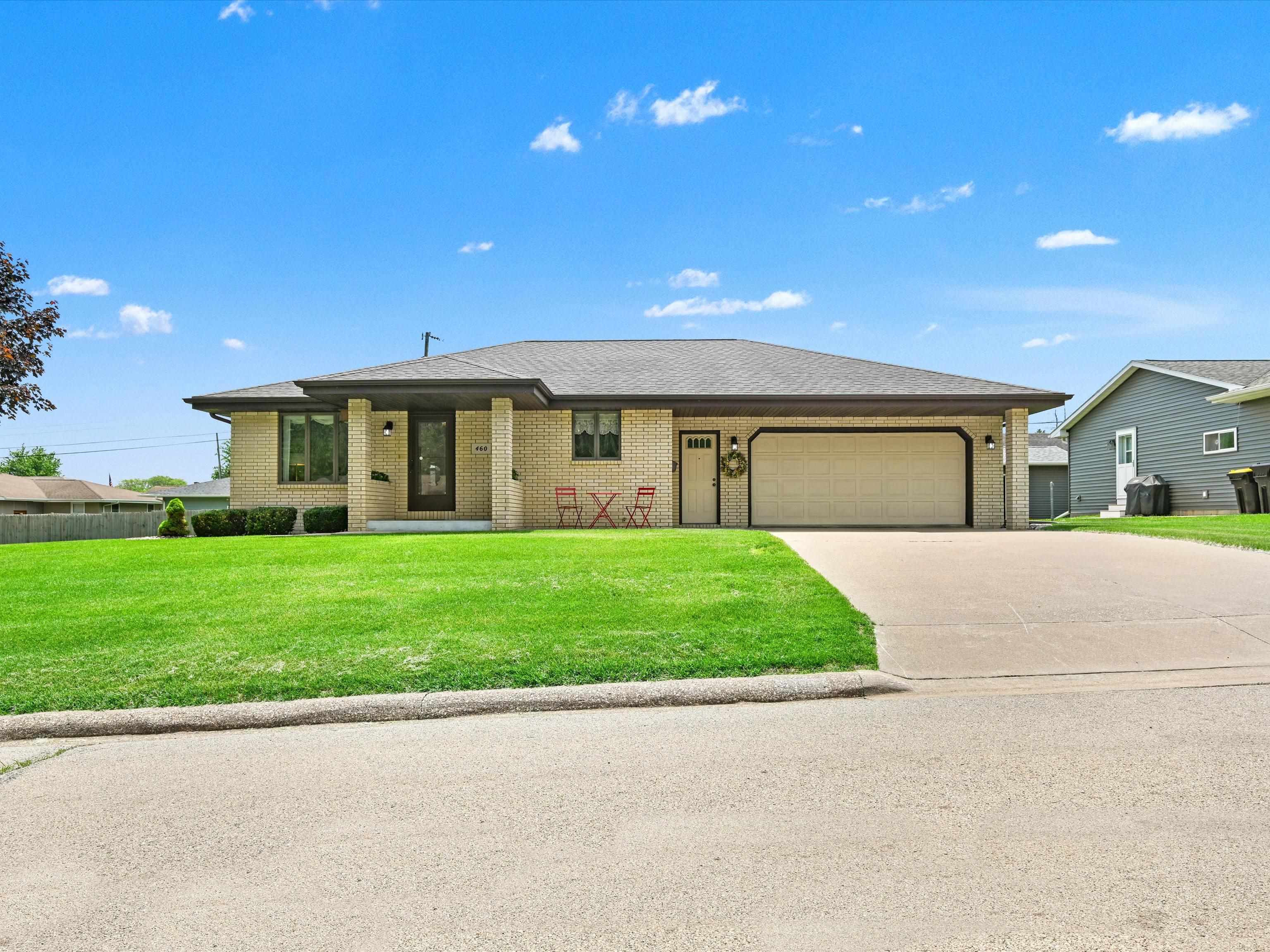 460 Apple Street