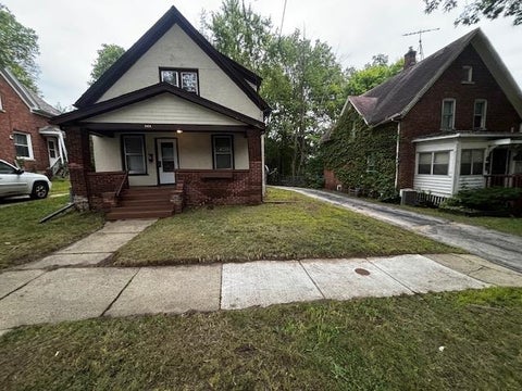 Homes For Sale - 524 13th Street<br/> ROCKFORD, IL 61104