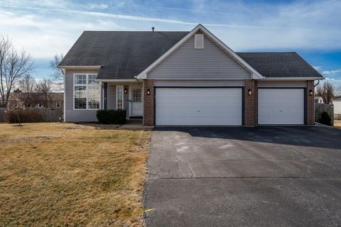 Homes For Sale - 148 Prairie Moon Drive<br/> DAVIS JUNCTION, IL 61020