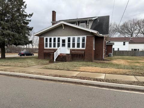 Homes For Sale - 1204 6th Street<br/> Peru, IL 61354