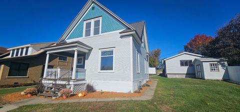 Homes For Sale - 110 W Catlin Street<br/> ELIZABETH, IL 61028