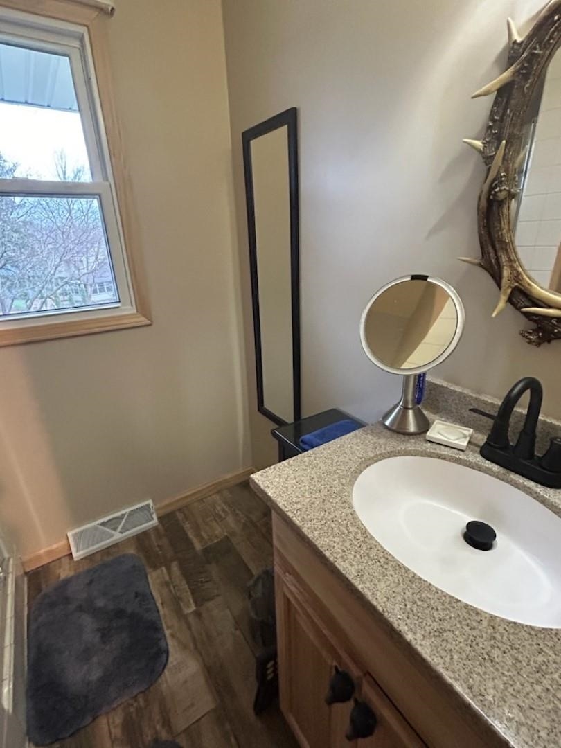 Rockford, Illinois 61114, United States, 4 Bedrooms Bedrooms, ,3 BathroomsBathrooms,Residential,Active,23761