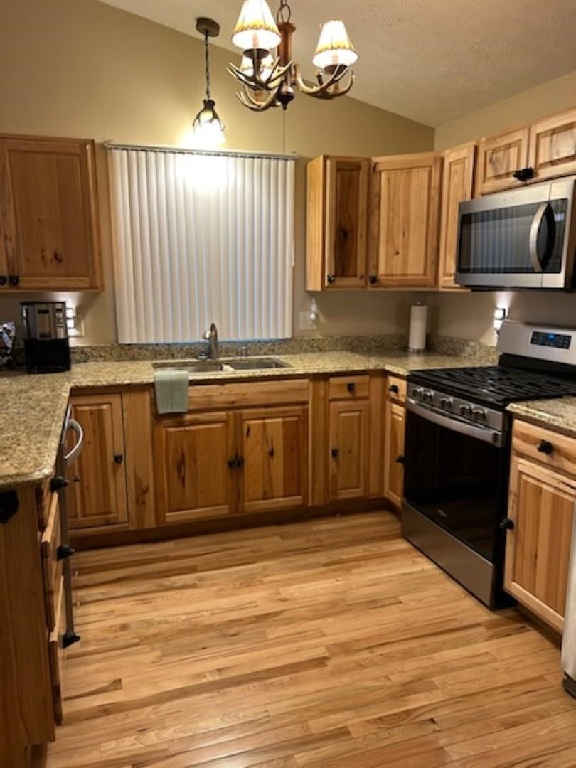 Rockford, Illinois 61114, United States, 4 Bedrooms Bedrooms, ,3 BathroomsBathrooms,Residential,Active,23761
