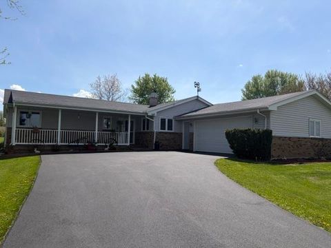 Homes For Sale - 14966 Laube Road<br/> Winnebago County, DURAND, IL 61024