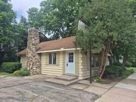 Homes For Sale - 2203 Cumberland Street<br/> ROCKFORD, IL 61103