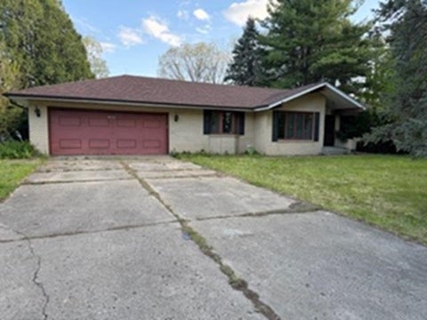 Homes For Sale - 1041 Donna Drive<br/> Boone County, BELVIDERE, IL 61008