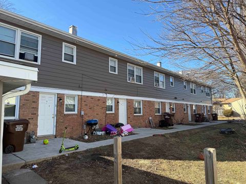 Multifamily For Sale - 3420 Harrison Ave Ave<br/> ROCKFORD, IL 61108