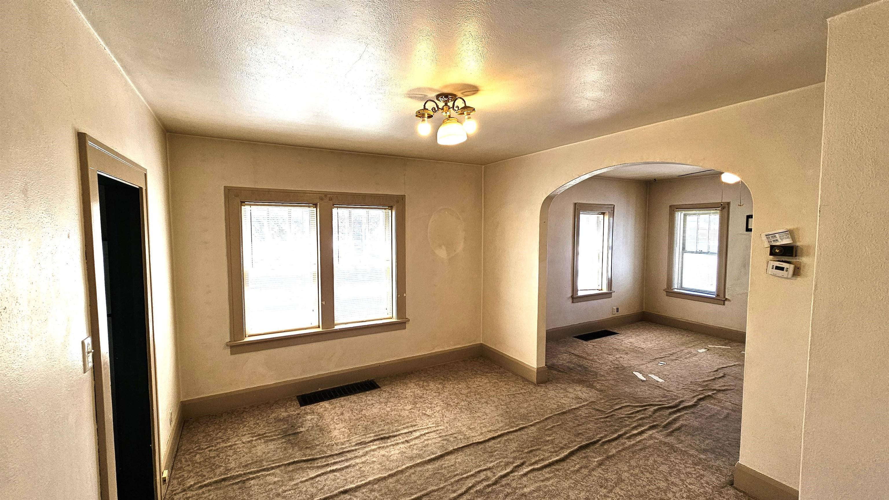 Rockford, Illinois 61102, United States, 4 Bedrooms Bedrooms, ,1 BathroomBathrooms,Residential,Pending,58992