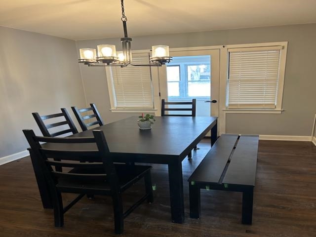 Rockford, Illinois 61103, United States, 3 Bedrooms Bedrooms, ,1 BathroomBathrooms,Residential,Pending,78200