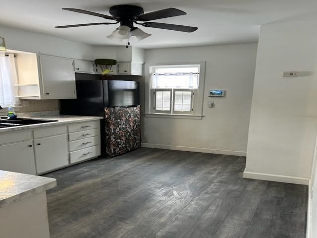 Rockford, Illinois 61103, United States, 3 Bedrooms Bedrooms, ,1 BathroomBathrooms,Residential,Pending,78200