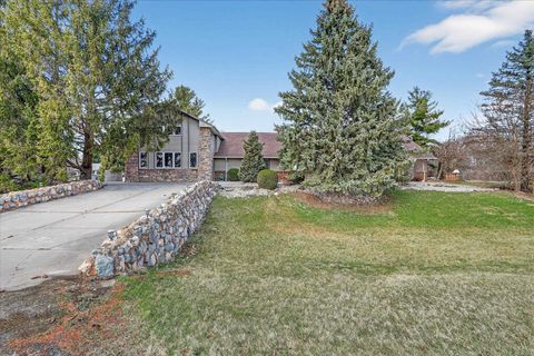 Homes For Sale - 5992 Palisades Parkway<br/> ROCKFORD, IL 61109