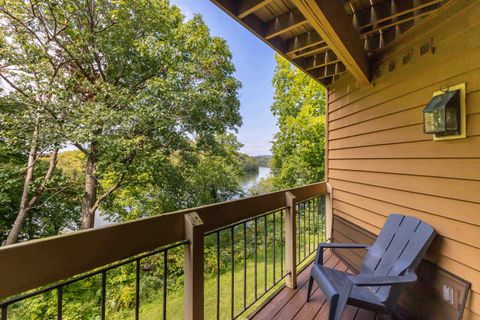 Condo For Sale - A17 Long Bay Point Drive<br/> GALENA, IL 61036