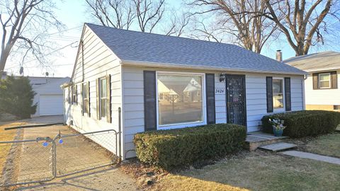 Homes For Sale - 3424 Robey Avenue<br/> ROCKFORD, IL 61103