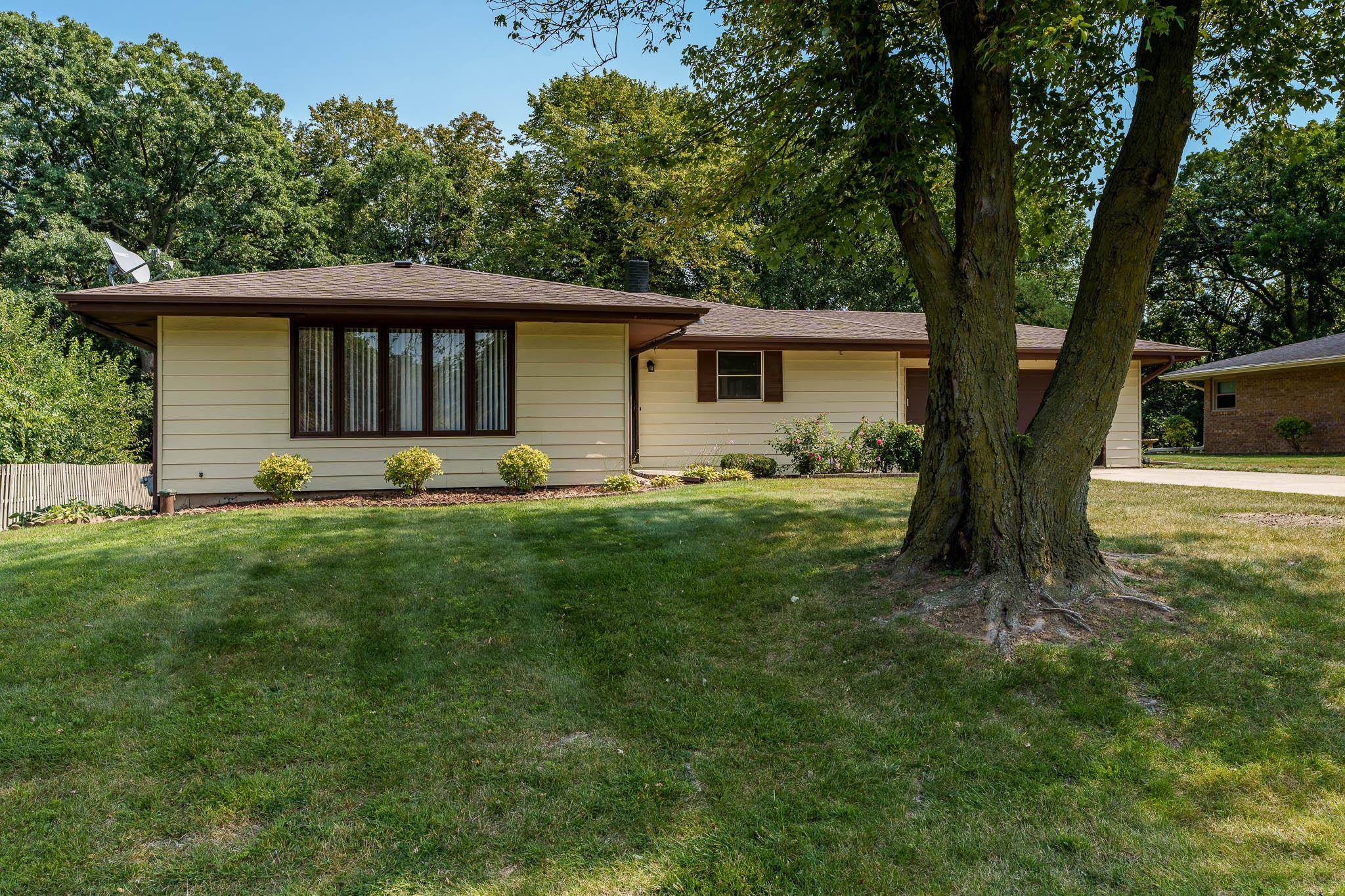 Rockford, Illinois 61108, United States, 3 Bedrooms Bedrooms, ,2 BathroomsBathrooms,Residential,Pending,44326