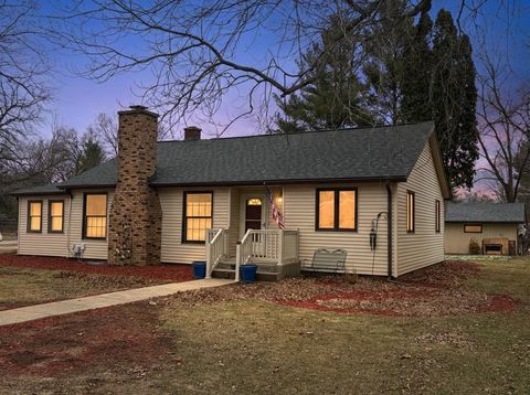 Homes For Sale - 217 W Franklin Street<br/> ROCKTON, IL 61072