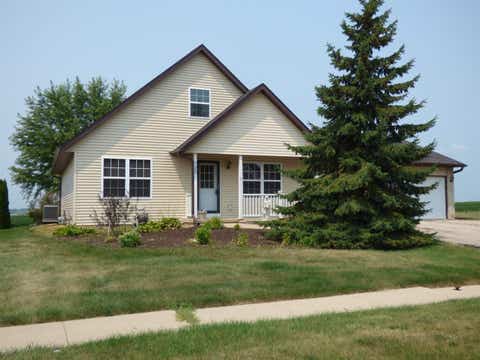 Homes For Sale - 729 Meadow Ridge Lane<br/> LENA, IL 61048