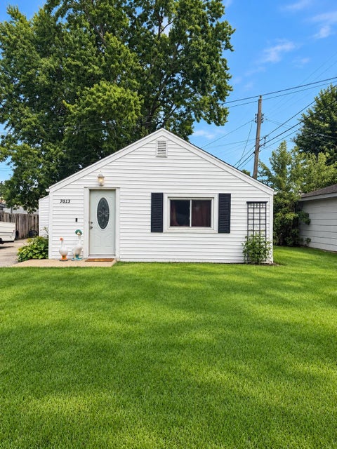 Homes For Sale - 7013 Elkhorn Street<br/> Winnebago County, MACHESNEY PARK, IL 61115