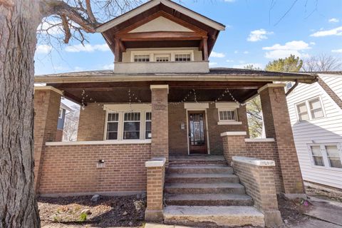 Homes For Sale - 212 N Gardiner Avenue<br/> ROCKFORD, IL 61107