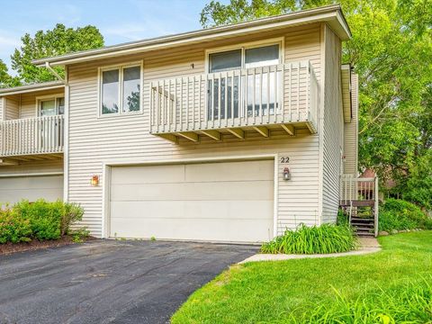 Townhouse For Sale - 4685 High Point #22 Drive<br/> ROCKFORD, IL 61114