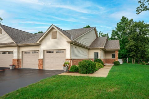 Condo For Sale - 6294 Parks Edge Drive<br/> Winnebago County, LOVES PARK, IL 61111