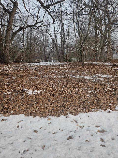 Vacant Land For Sale - 412 Lockwood Road<br/> Stephenson County, LAKE SUMMERSET, IL 61019