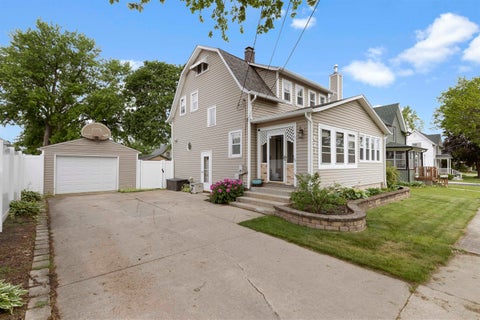 Homes For Sale - 1421 Garfield Avenue<br/> BELVIDERE, IL 61008