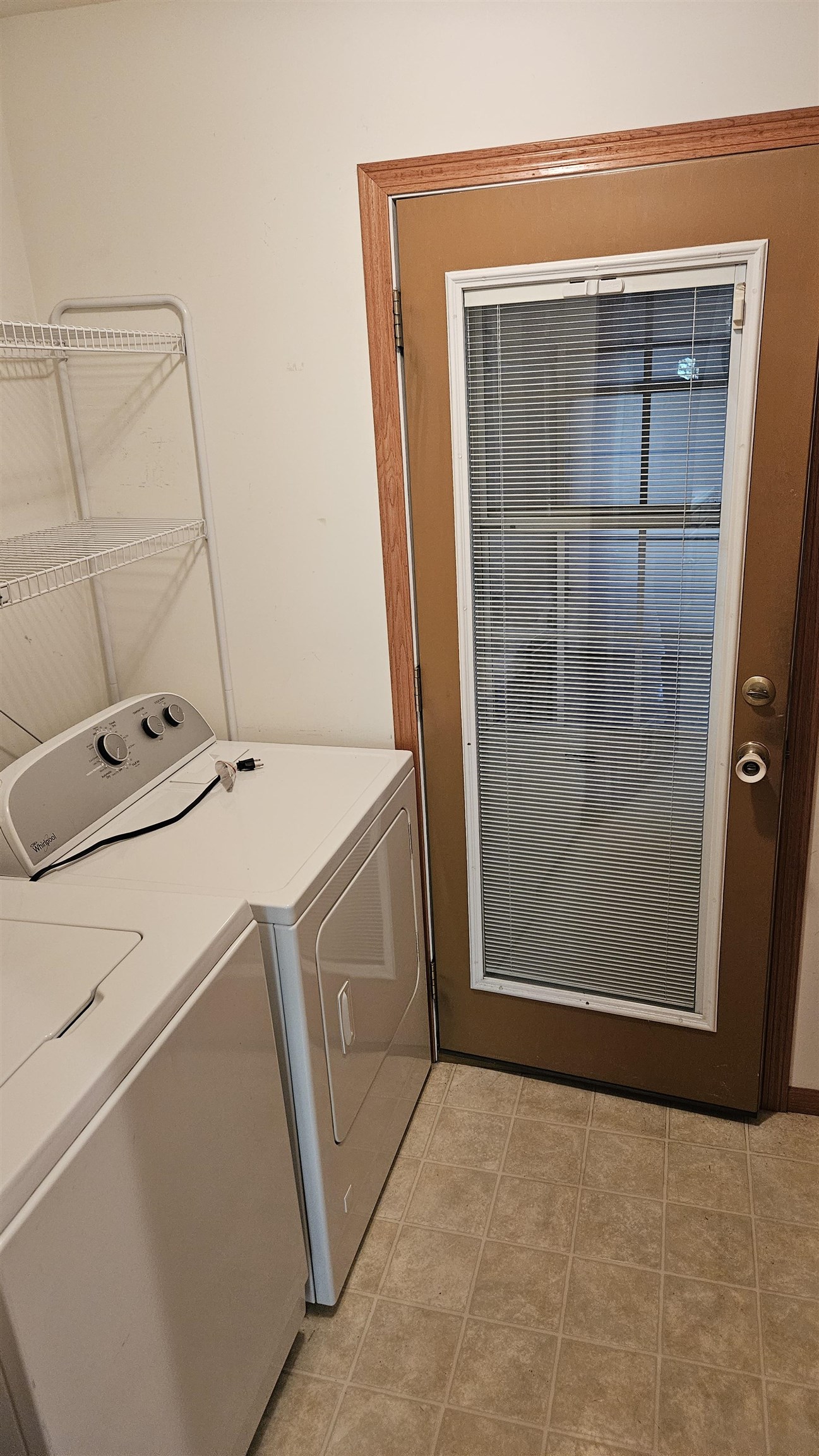 Loves Park, Illinois 61111, United States, 2 Bedrooms Bedrooms, ,2 BathroomsBathrooms,Residential,Pending,42434