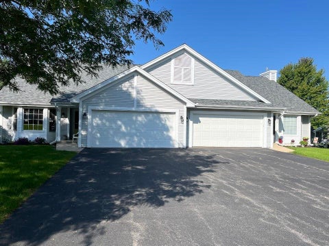 Condo For Sale - 4350 Sunset Terrace<br/> Winnebago County, LOVES PARK, IL 61111