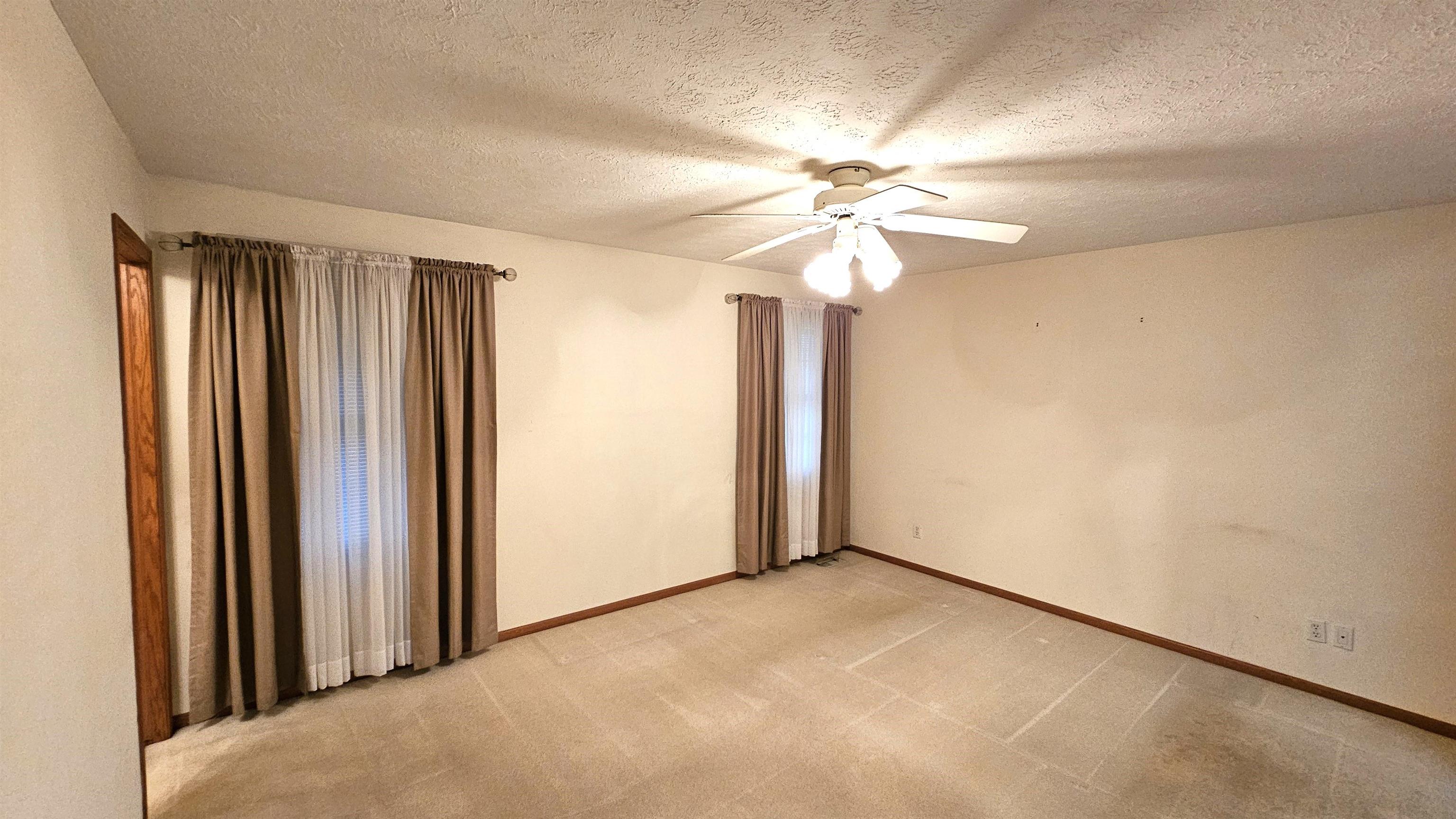 Cherry Valley, Illinois 61016, United States, 3 Bedrooms Bedrooms, ,2 BathroomsBathrooms,Residential,Pending,31901