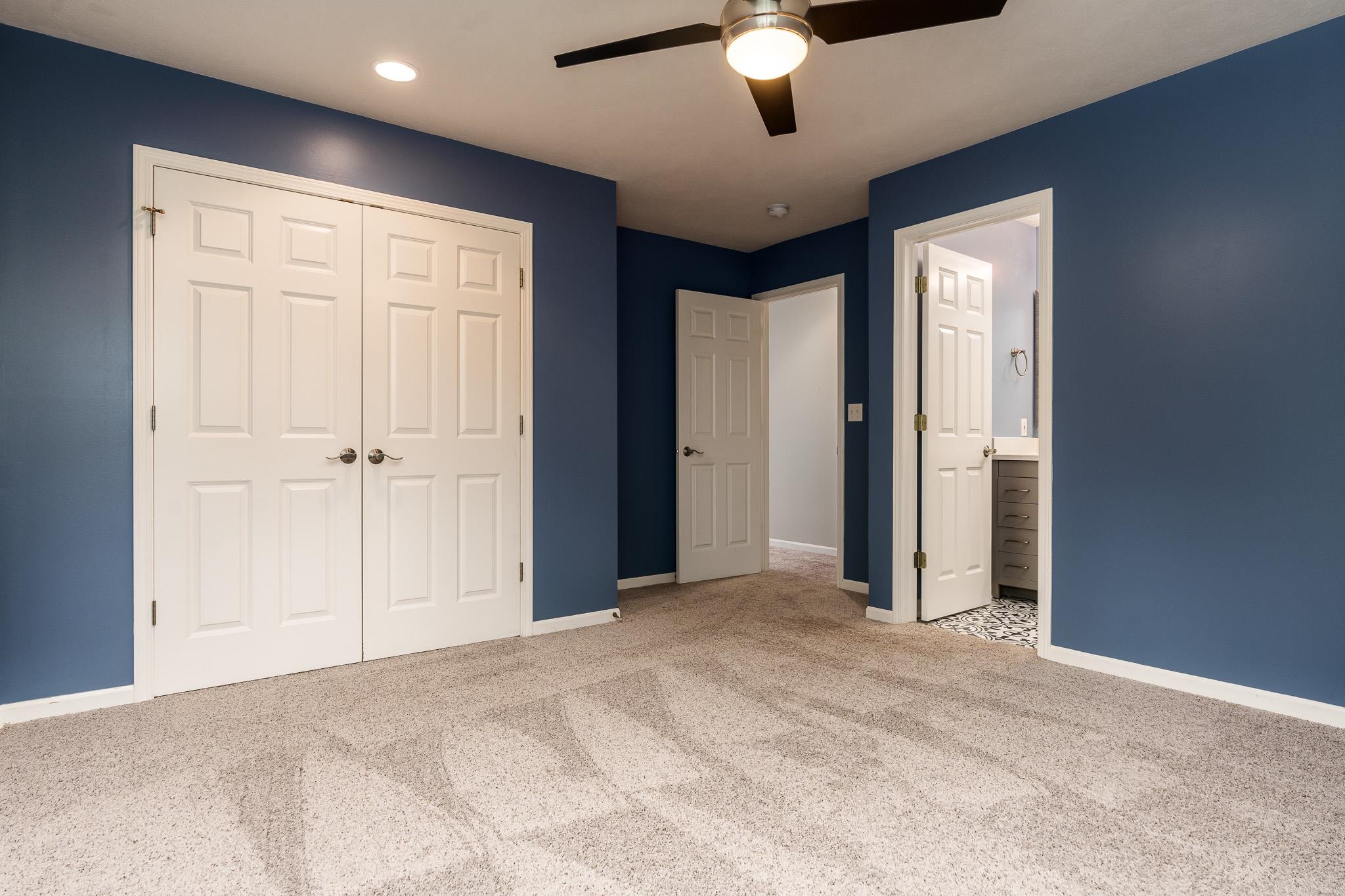 Belvidere, Illinois 61008, United States, 5 Bedrooms Bedrooms, ,5 BathroomsBathrooms,Residential,Pending,52727