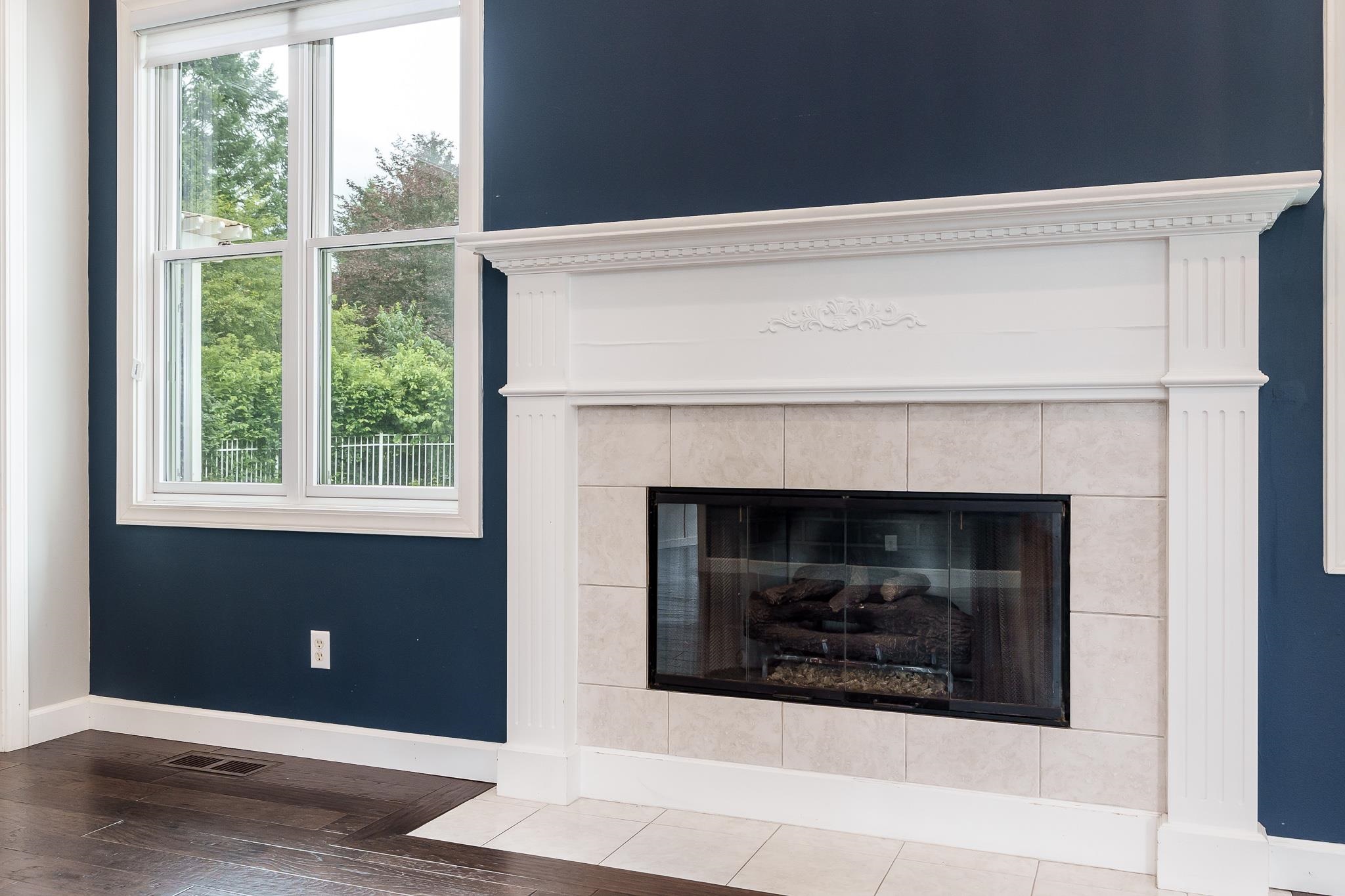 Belvidere, Illinois 61008, United States, 5 Bedrooms Bedrooms, ,5 BathroomsBathrooms,Residential,Pending,52727