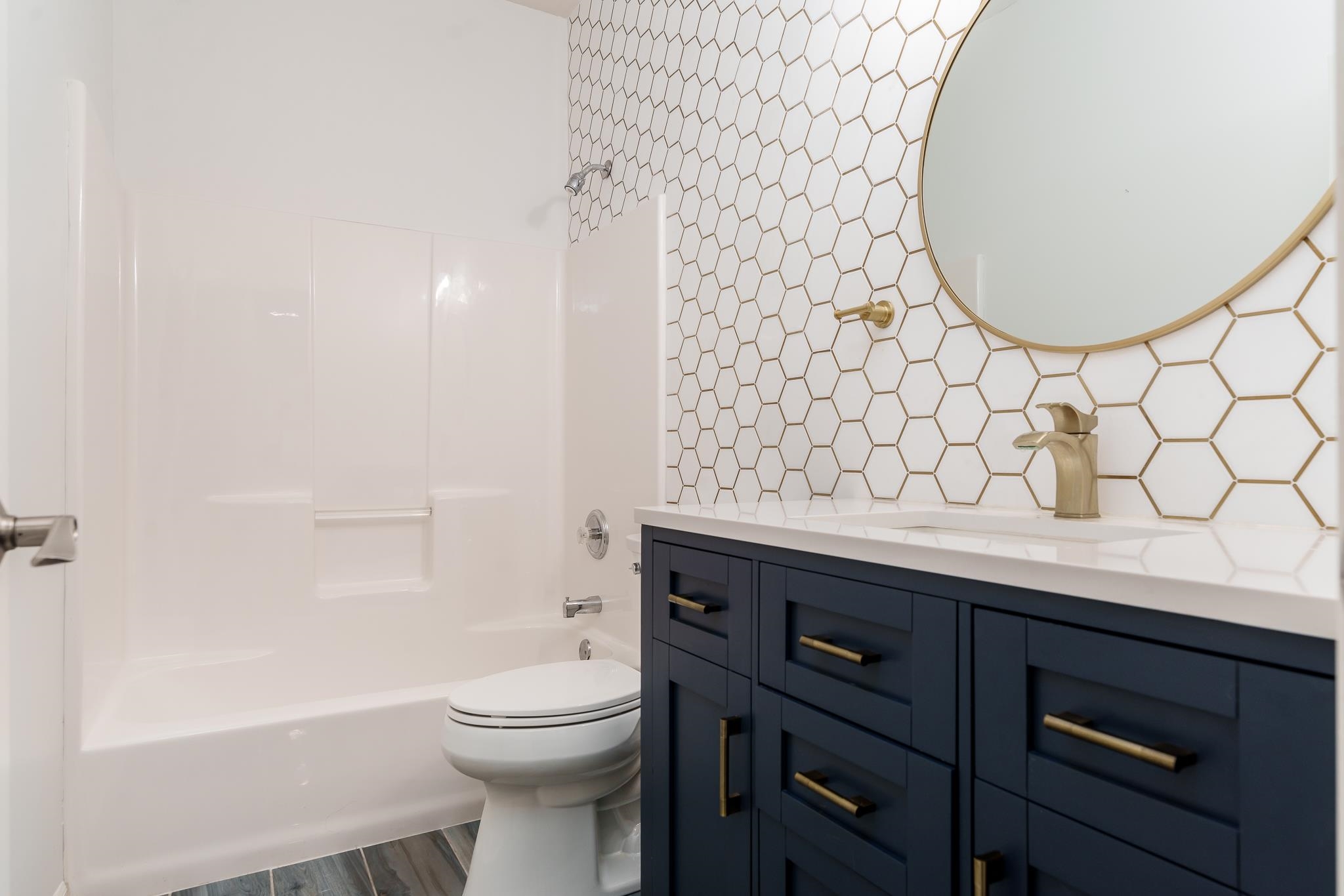 Belvidere, Illinois 61008, United States, 5 Bedrooms Bedrooms, ,5 BathroomsBathrooms,Residential,Pending,52727