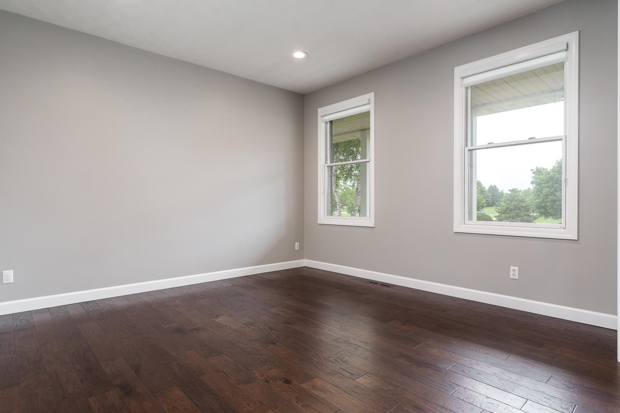 Belvidere, Illinois 61008, United States, 5 Bedrooms Bedrooms, ,5 BathroomsBathrooms,Residential,Pending,52727