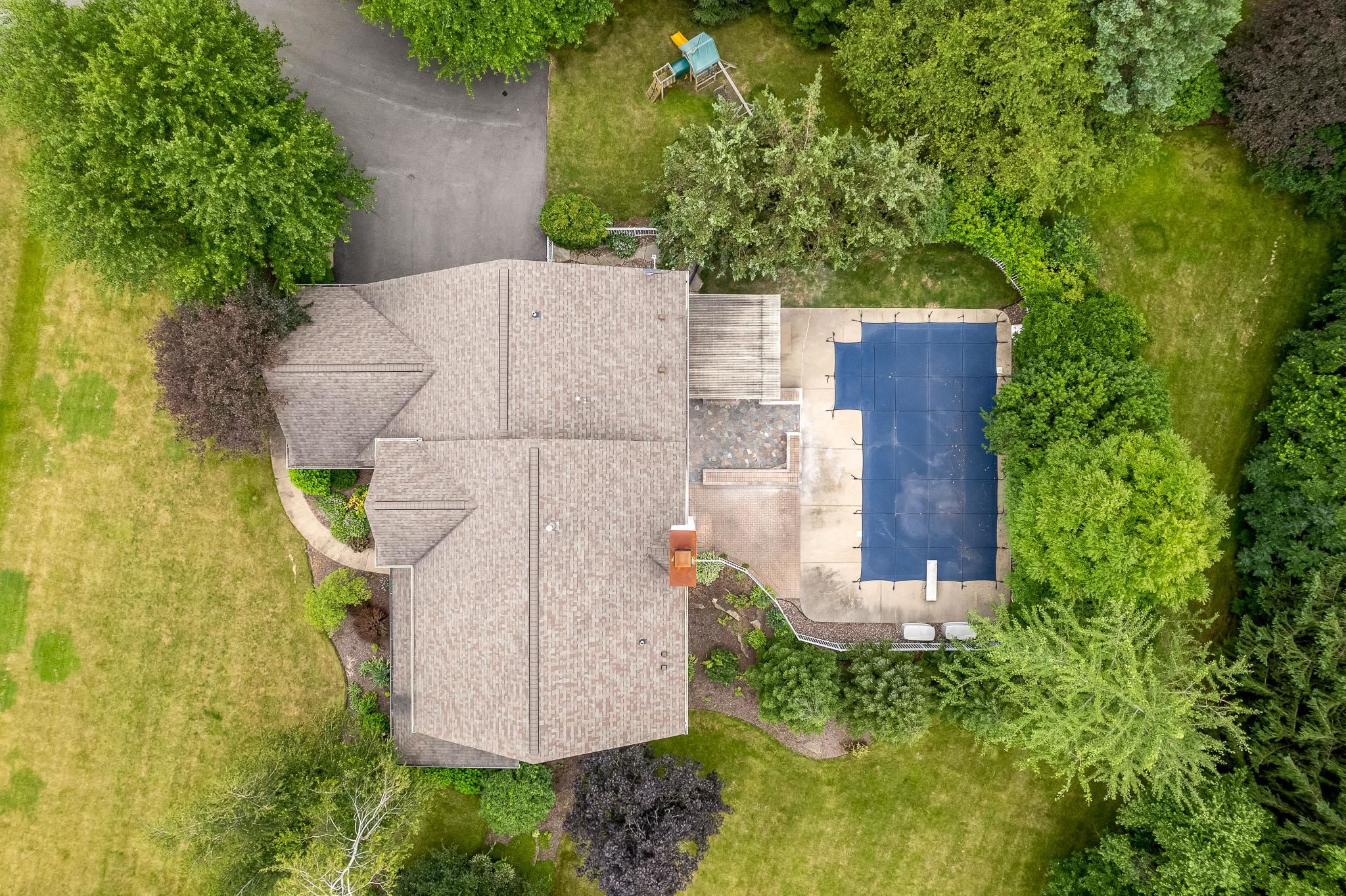 Belvidere, Illinois 61008, United States, 5 Bedrooms Bedrooms, ,5 BathroomsBathrooms,Residential,Pending,52727