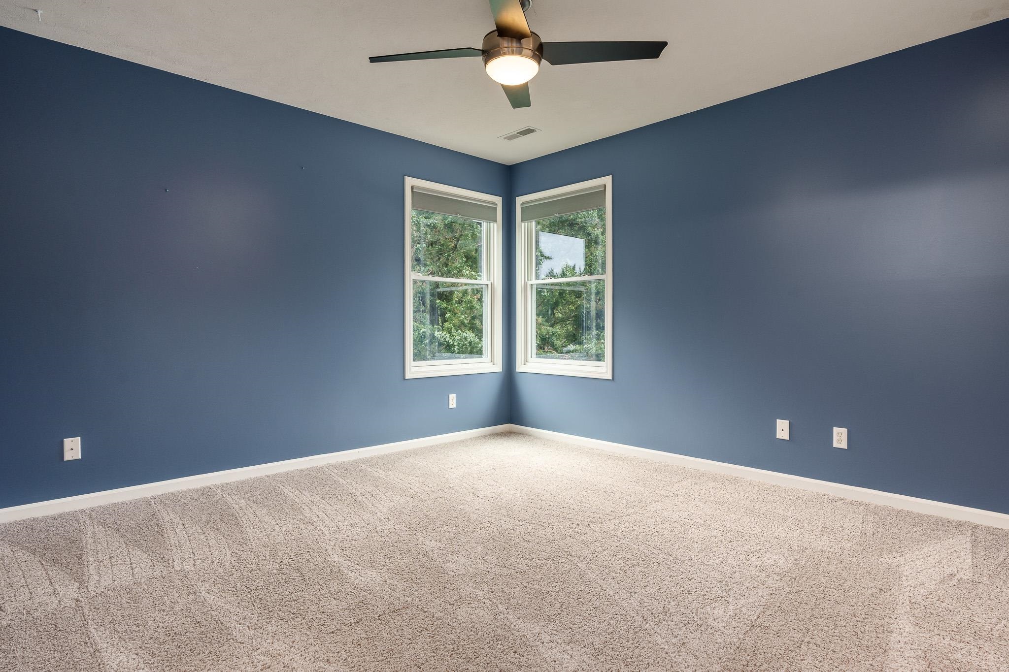 Belvidere, Illinois 61008, United States, 5 Bedrooms Bedrooms, ,5 BathroomsBathrooms,Residential,Pending,52727