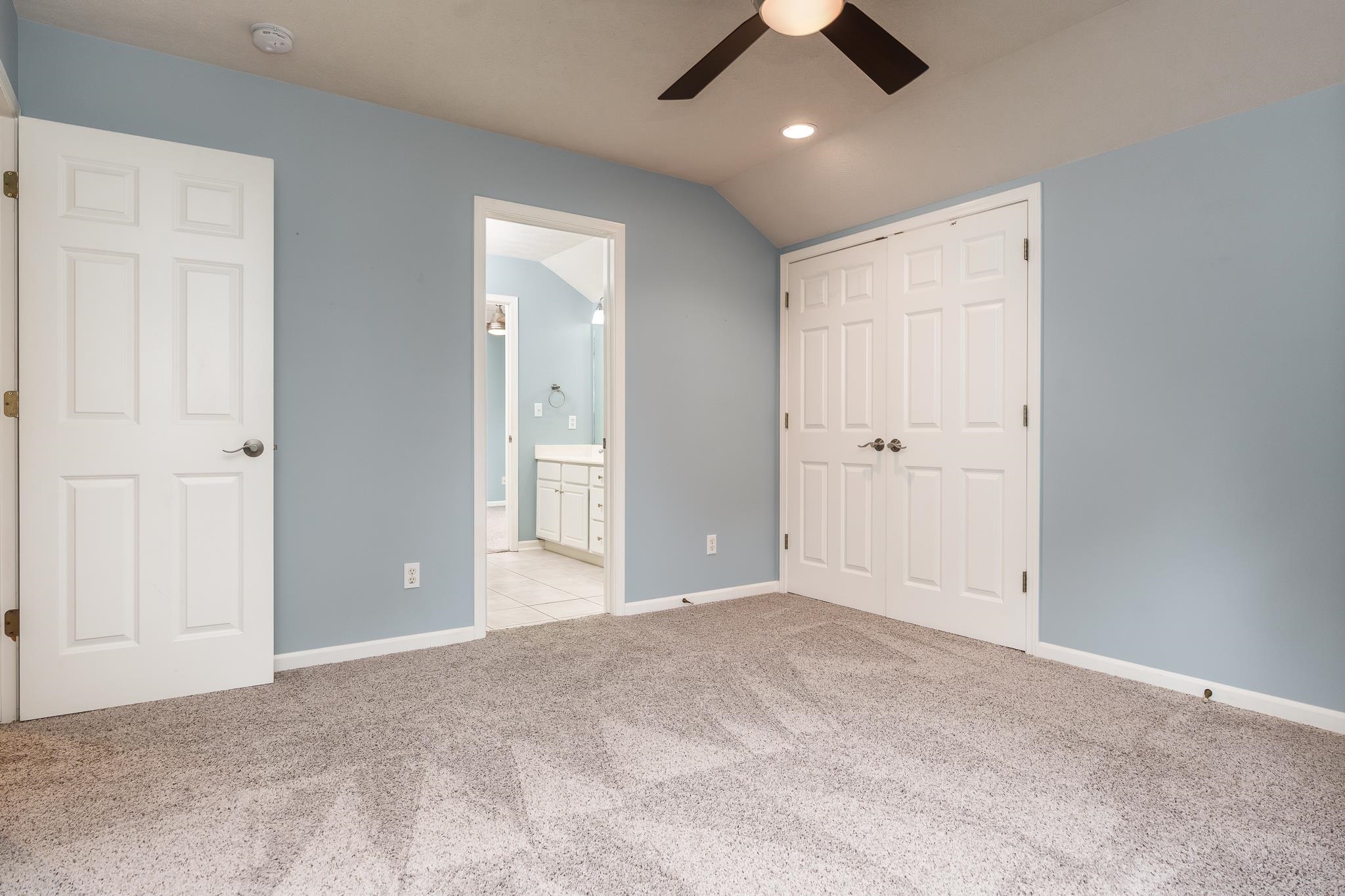 Belvidere, Illinois 61008, United States, 5 Bedrooms Bedrooms, ,5 BathroomsBathrooms,Residential,Pending,52727