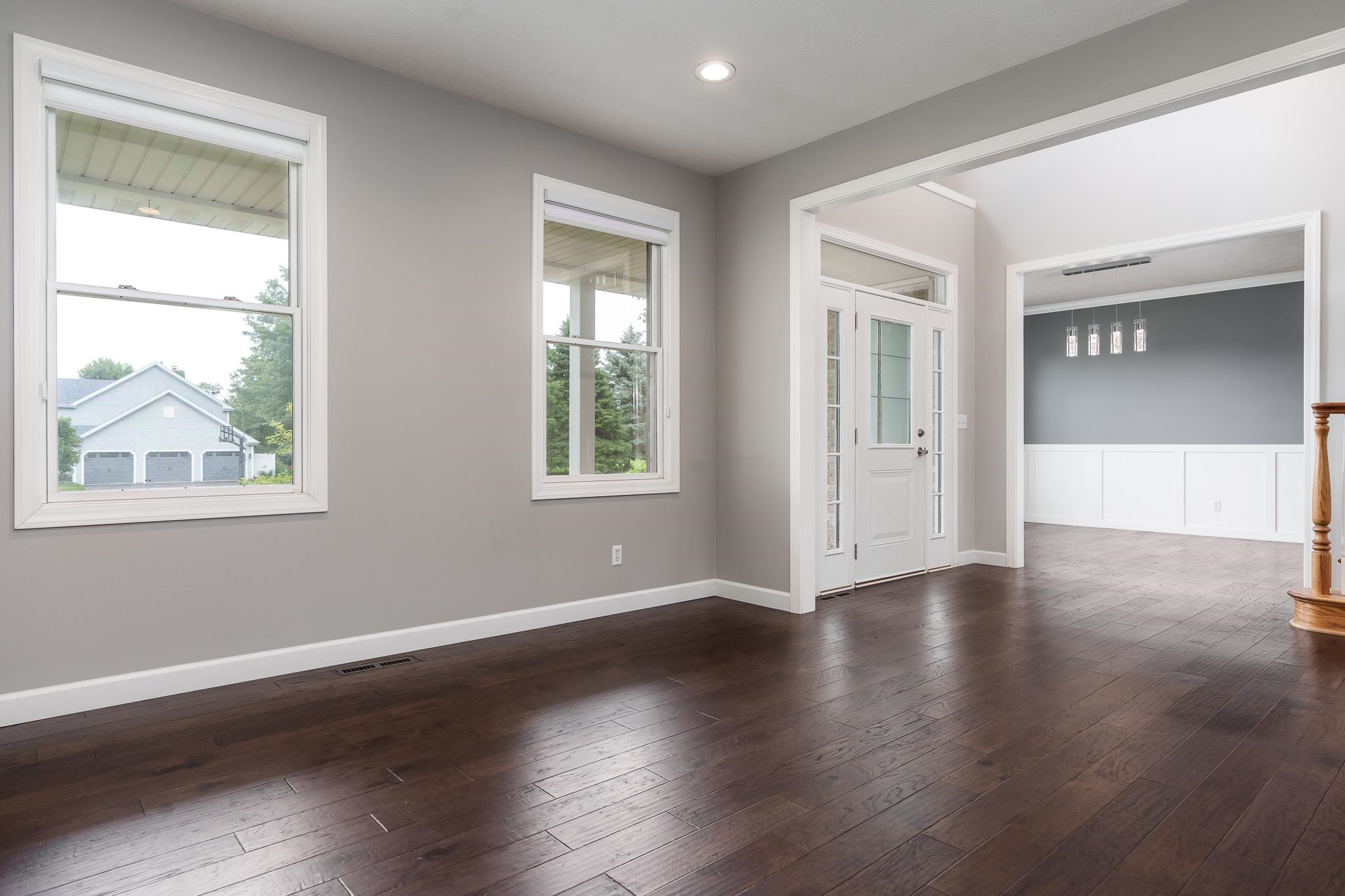 Belvidere, Illinois 61008, United States, 5 Bedrooms Bedrooms, ,5 BathroomsBathrooms,Residential,Pending,52727