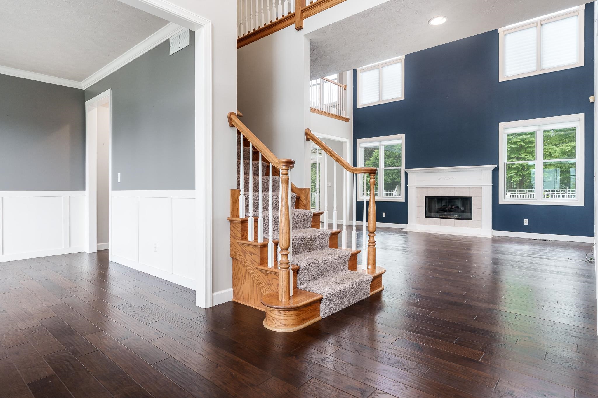 Belvidere, Illinois 61008, United States, 5 Bedrooms Bedrooms, ,5 BathroomsBathrooms,Residential,Pending,52727