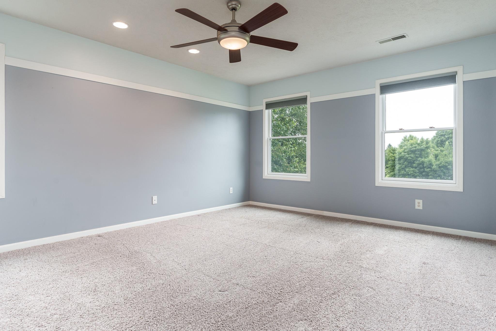 Belvidere, Illinois 61008, United States, 5 Bedrooms Bedrooms, ,5 BathroomsBathrooms,Residential,Pending,52727