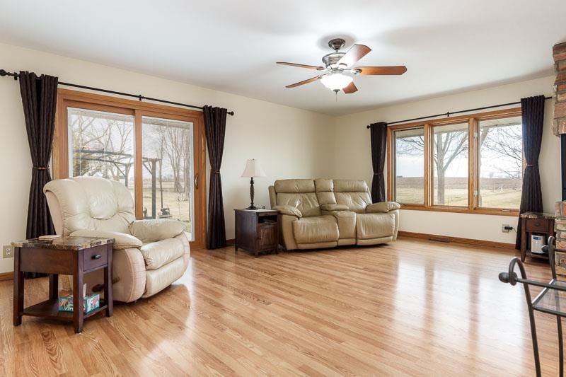 Rockford, Illinois 61109, United States, 4 Bedrooms Bedrooms, ,3 BathroomsBathrooms,Residential,Active,95129