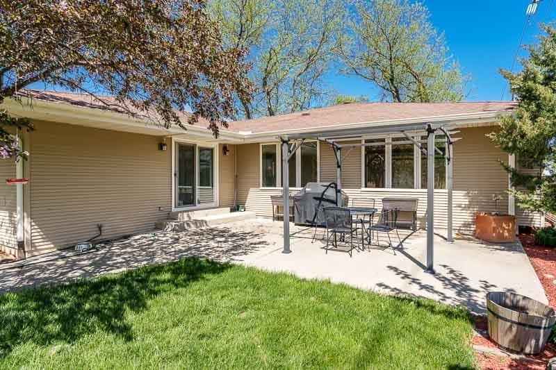 Rockford, Illinois 61109, United States, 4 Bedrooms Bedrooms, ,3 BathroomsBathrooms,Residential,Active,95129