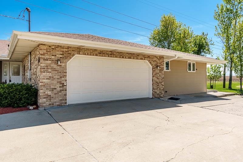 Rockford, Illinois 61109, United States, 4 Bedrooms Bedrooms, ,3 BathroomsBathrooms,Residential,Active,95129