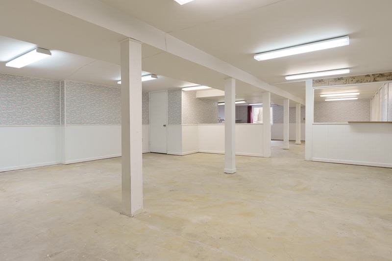 Rockford, Illinois 61109, United States, 4 Bedrooms Bedrooms, ,3 BathroomsBathrooms,Residential,Active,95129