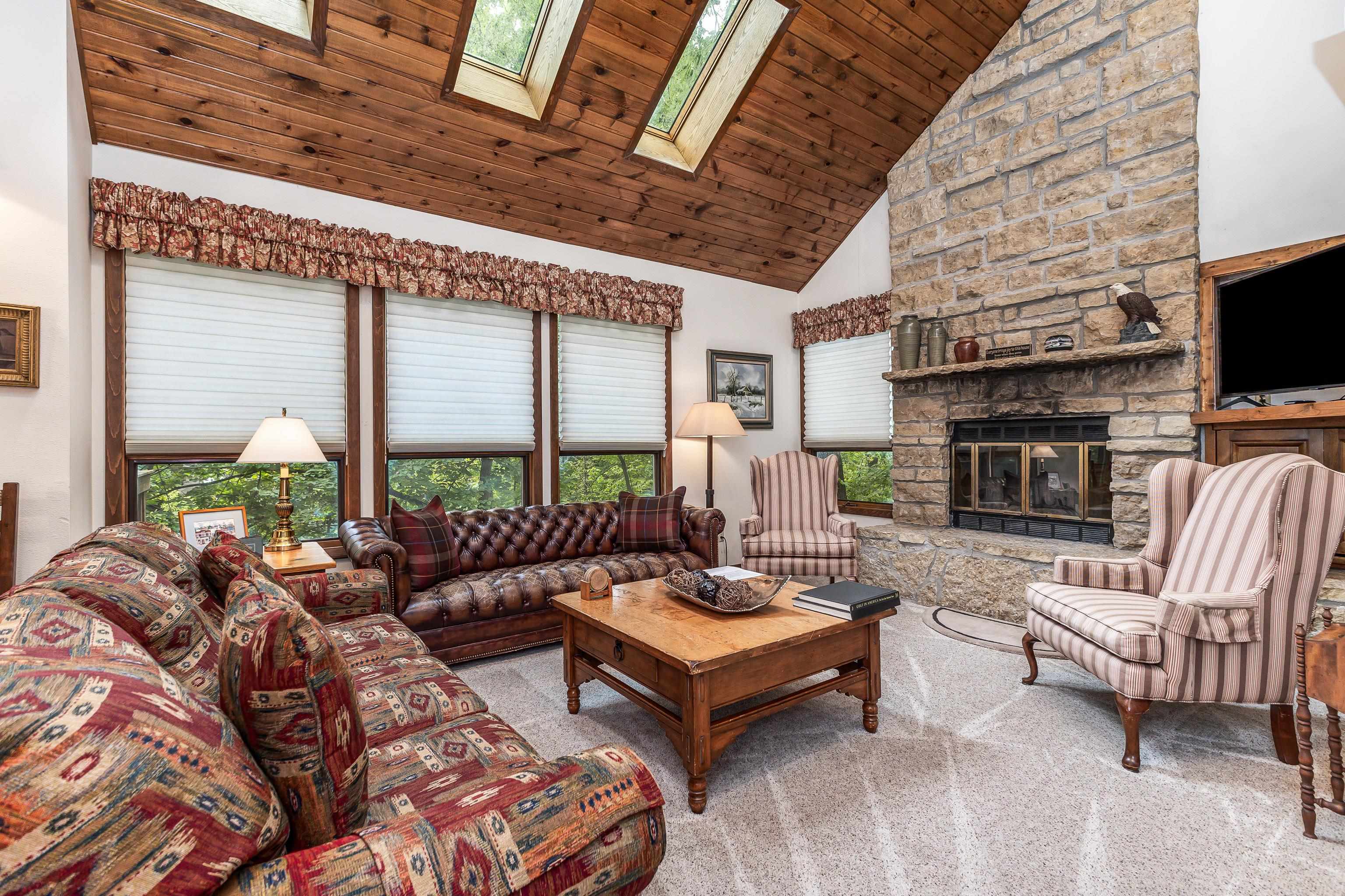 10 Woodway Court