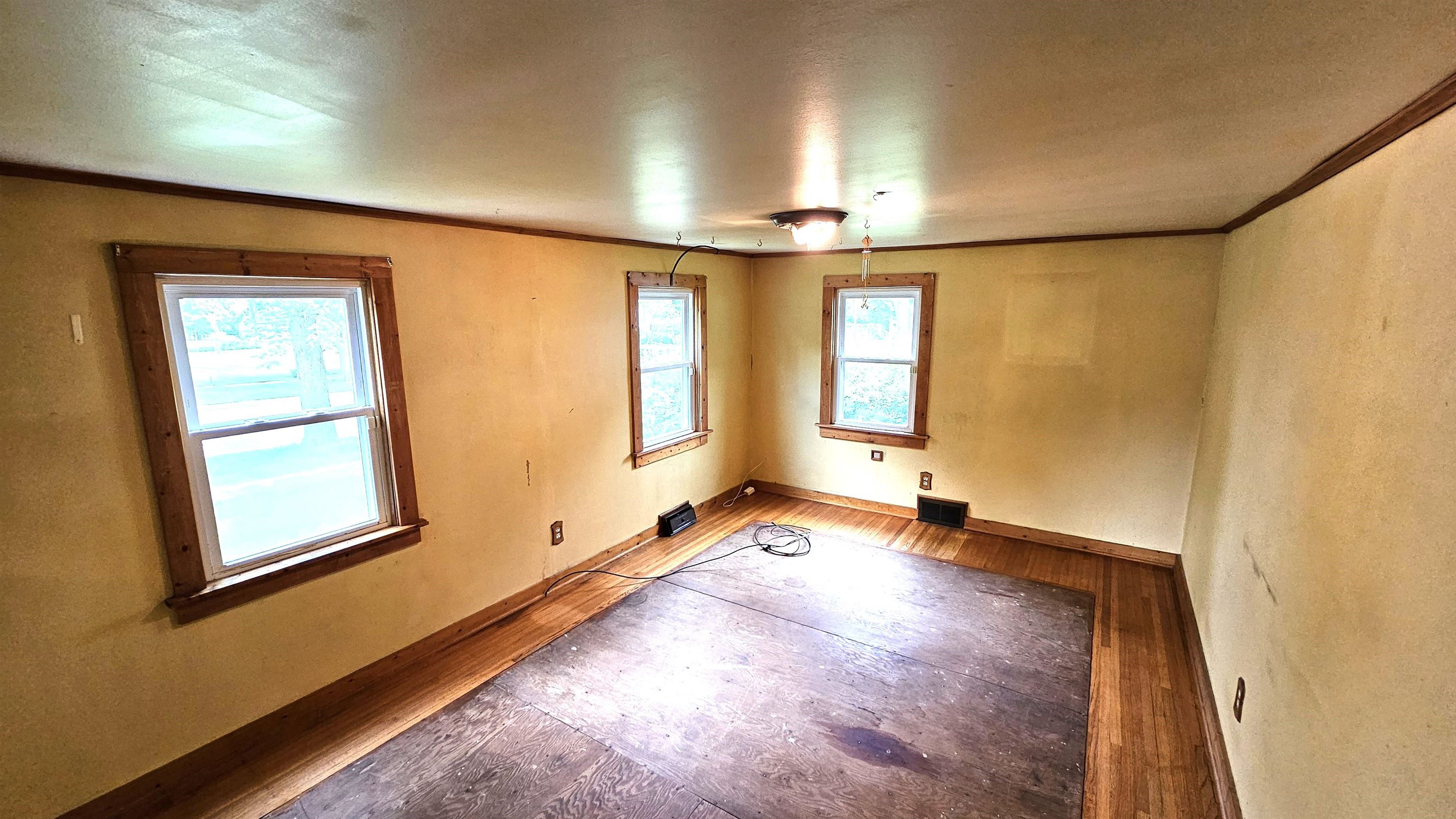 Belvidere, Illinois 61008, United States, 3 Bedrooms Bedrooms, ,1 BathroomBathrooms,Residential,Pending,56622