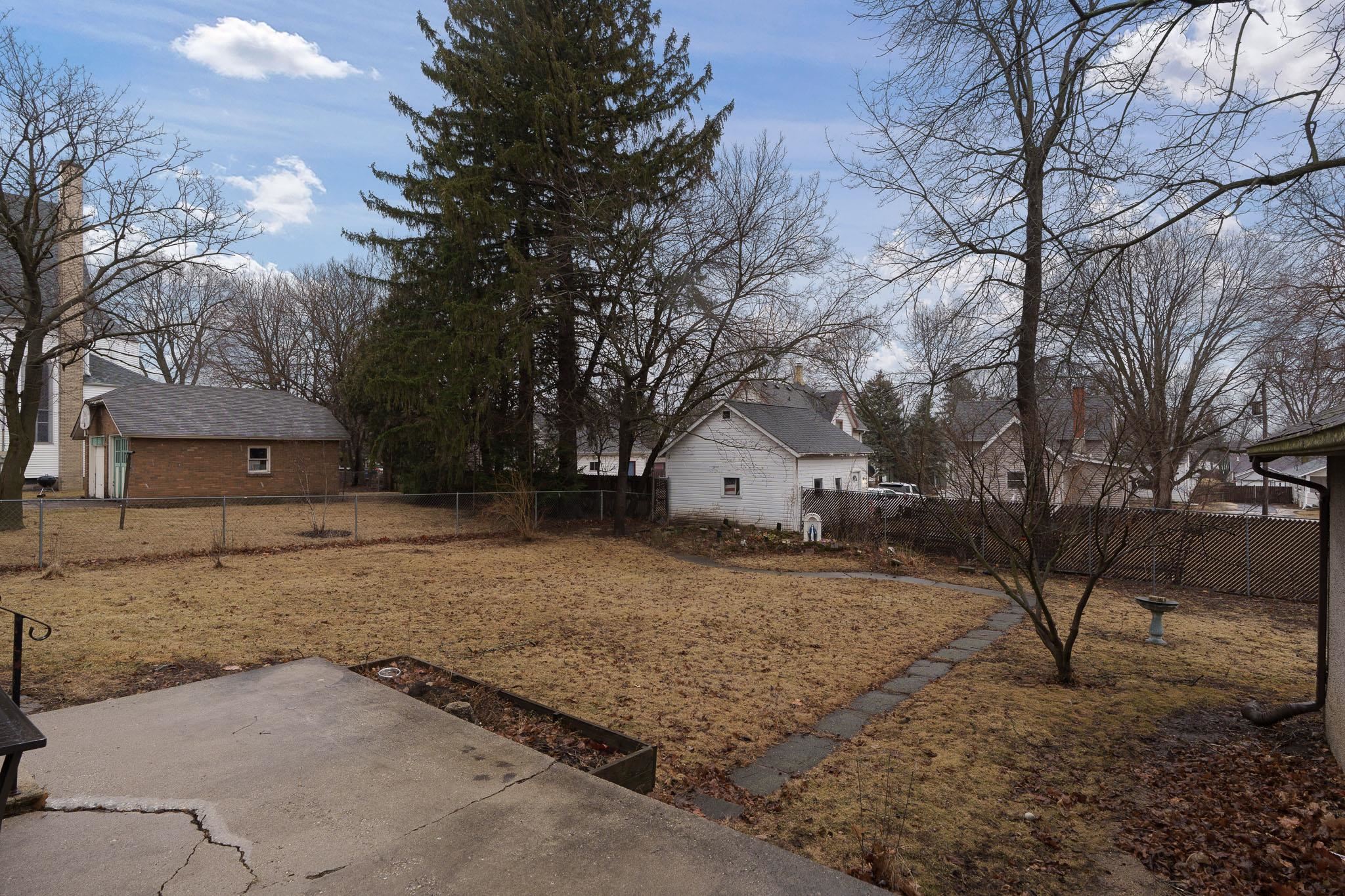 Belvidere, Illinois 61008, United States, 3 Bedrooms Bedrooms, ,1 BathroomBathrooms,Residential,Pending,83610