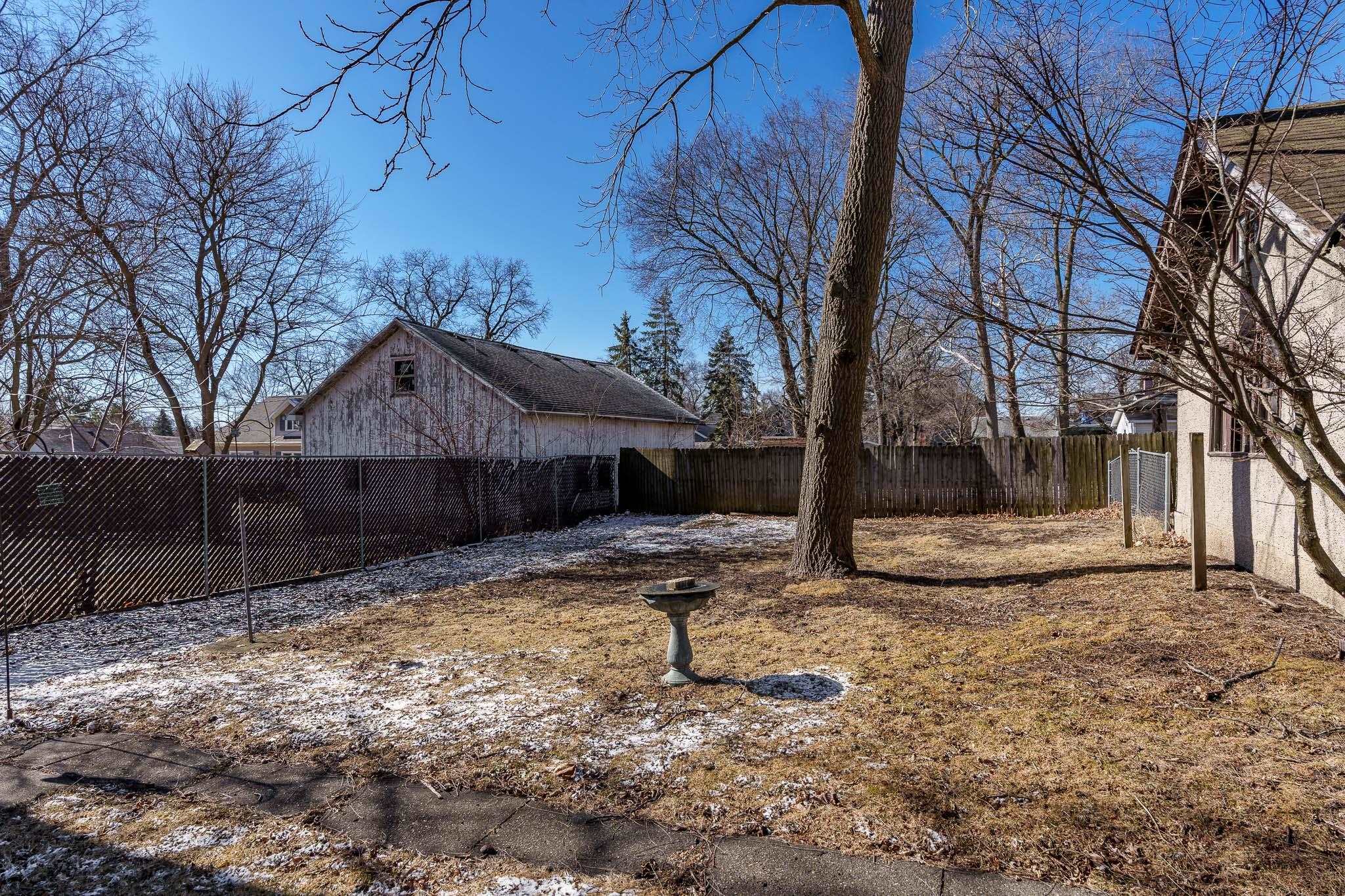 Belvidere, Illinois 61008, United States, 3 Bedrooms Bedrooms, ,1 BathroomBathrooms,Residential,Pending,83610