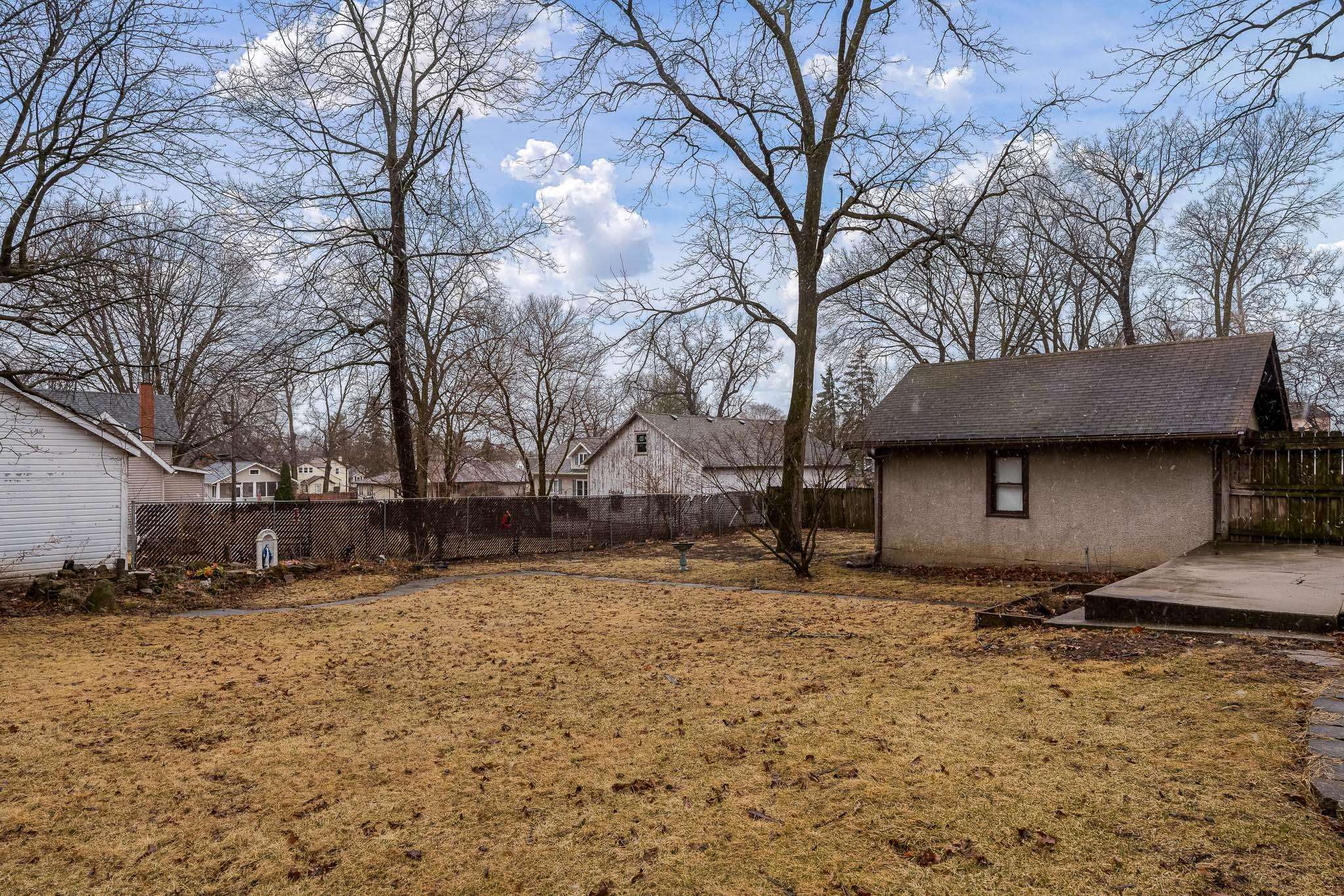 Belvidere, Illinois 61008, United States, 3 Bedrooms Bedrooms, ,1 BathroomBathrooms,Residential,Pending,83610