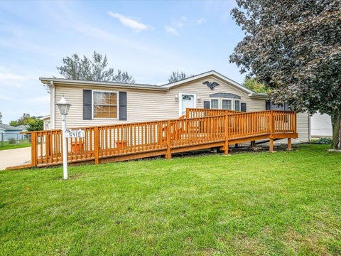 Mobile Home For Sale - 5410 Autumnash Lane<br/> Winnebago County, MACHESNEY PARK, IL 61115
